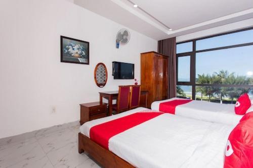 Rose Hotel